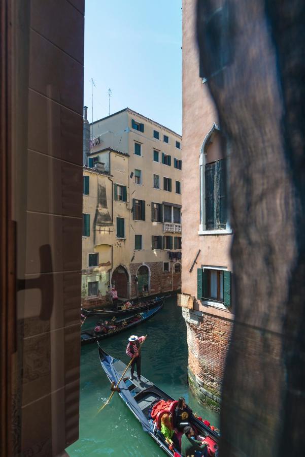 Tre Sestieri Terrace Canal View *