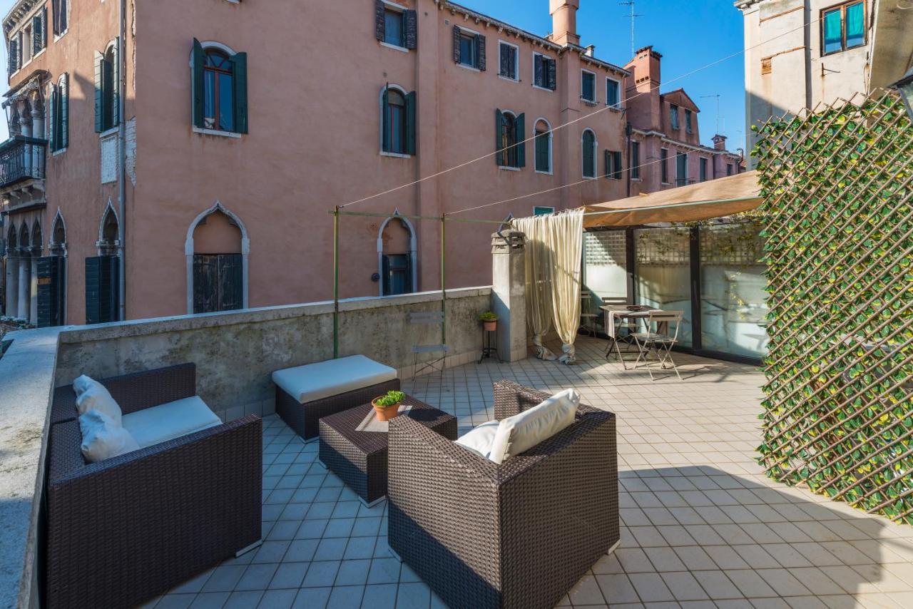 Gasthof Tre Sestieri Terrace Canal View *